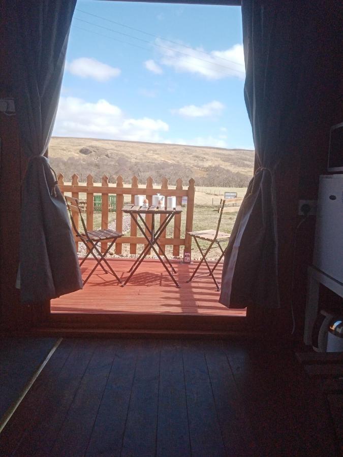 Hotel Wee Hoose Glamping 3 Kinbrace Esterno foto